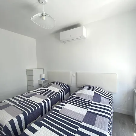 Saint-palais : T2 3 étoiles, Proche Plage, Terrasse Sud, Parking, Clim Et Wifi - Fr-1-738-36 *